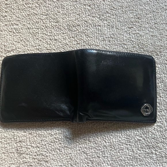 Men’s Gucci Wallet - Picture 5 of 5